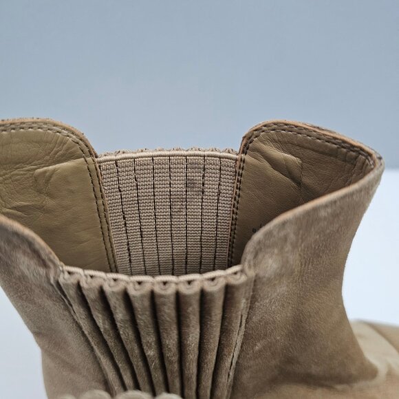 Marc Fisher LTD Hadria Ankle Boot Womens 8 Natural Tan Suede Chelsea Cap Toe - Picture 10 of 14